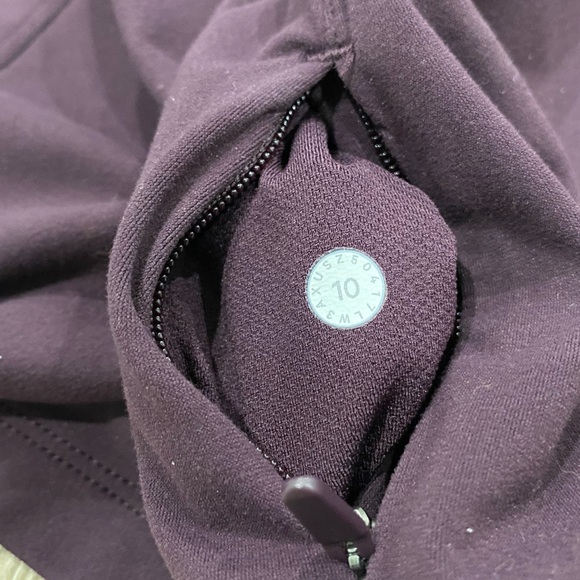 Lululemon Toasty Tech Half Zip - Picture 8 of 9